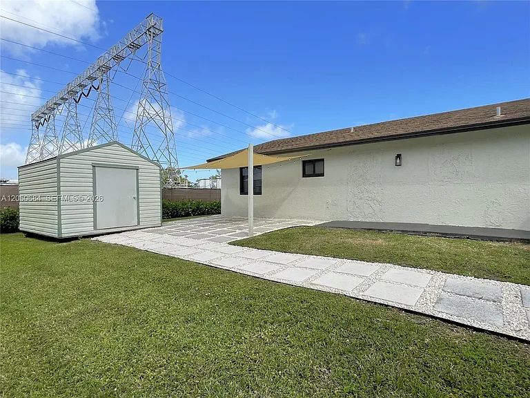 1370 NW 3rd St — Photo 29