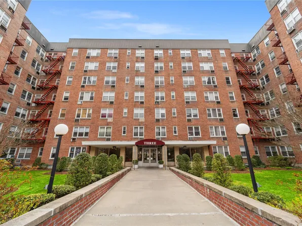 3 Sadore Lane #4G, Yonkers, NY 10710