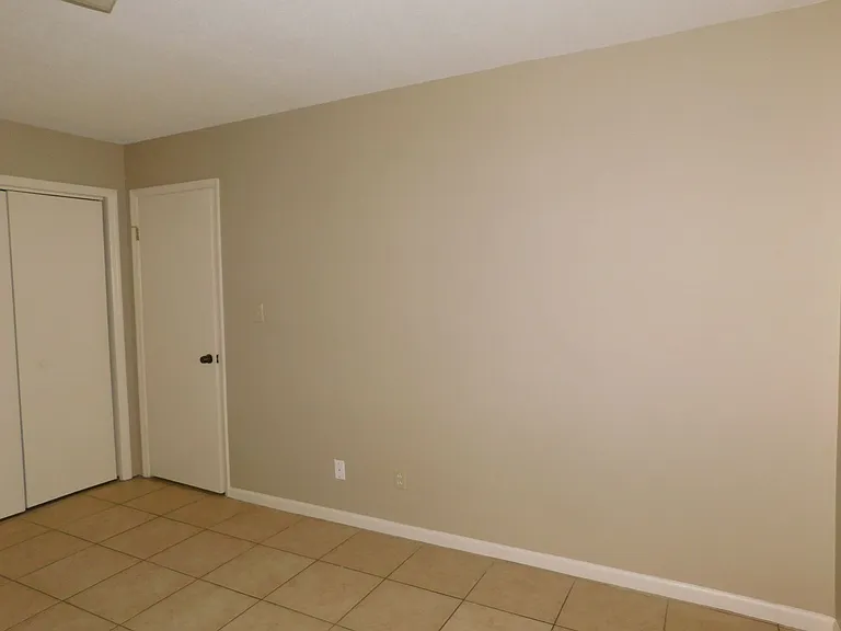 3846 Manor Ct — Photo 16