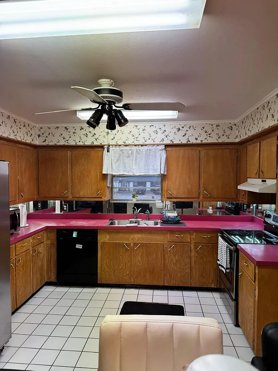 Building Photo - 3102 Cook Ln