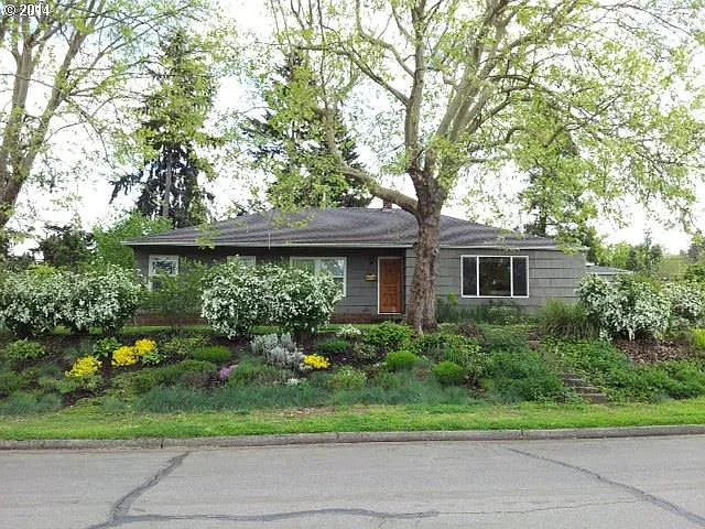 2375 Monroe St photo 1