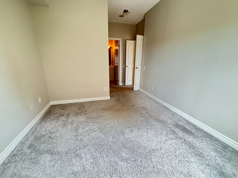 60 Old Mill Rd #405 — Photo 14