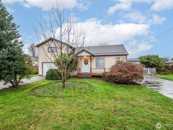 728 15th Street NW, Puyallup, WA 98371