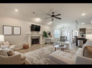 2676 N Barcelona Ave, Fayetteville, AR 72703