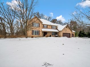 55 Oak Creek Dr, Yorkville, IL 60560