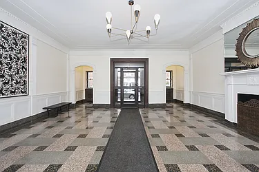 811 Cortelyou Road in Kensington