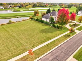 33 W Grove Ct, Freeland, MI 48623