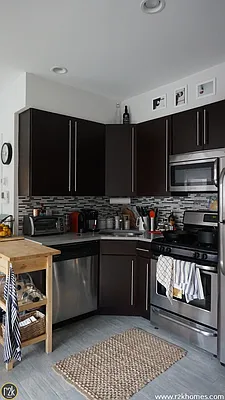 Rented by Realty 2000 Corp | media 7