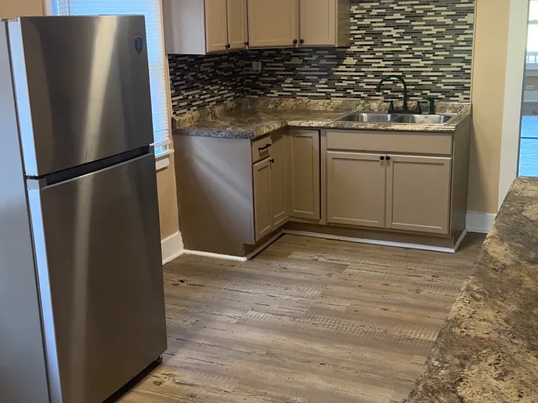 2151 Philadelphia Dr — Photo 8