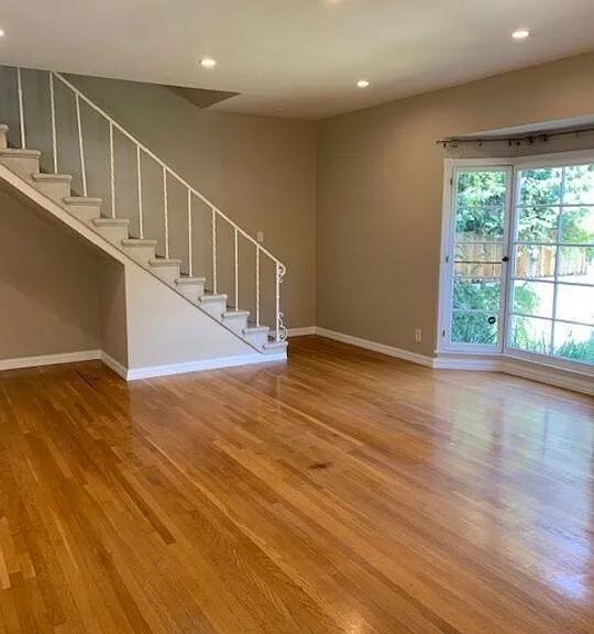 1201 S Ogden Dr — Photo 4