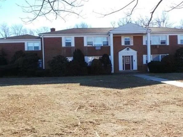 16 Rolling Ridge Rd, Montvale, NJ 07645