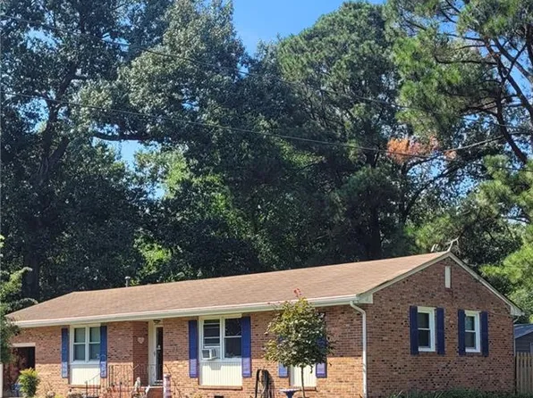 3680 Deerfield Dr, Suffolk, VA 23435