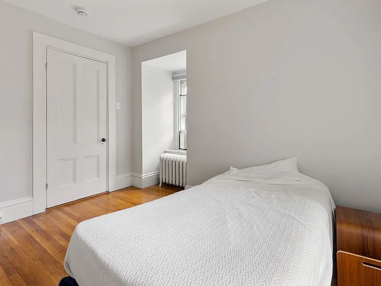 15 Myrtle St — Photo 18