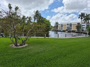 3010 NE 16 Avenue #102, Oakland Park, FL 33334