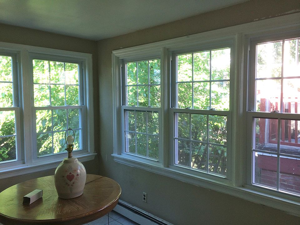 second floor dinning room terrace