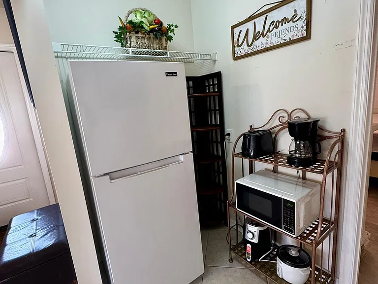 2141 SW Import Dr — Photo 8
