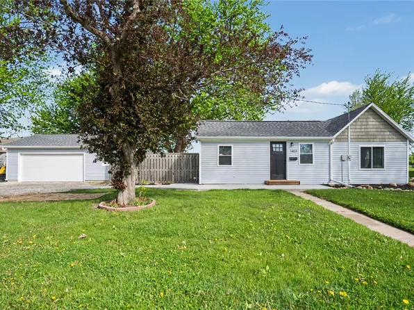1403 W 3rd St, Vinton, IA 52349