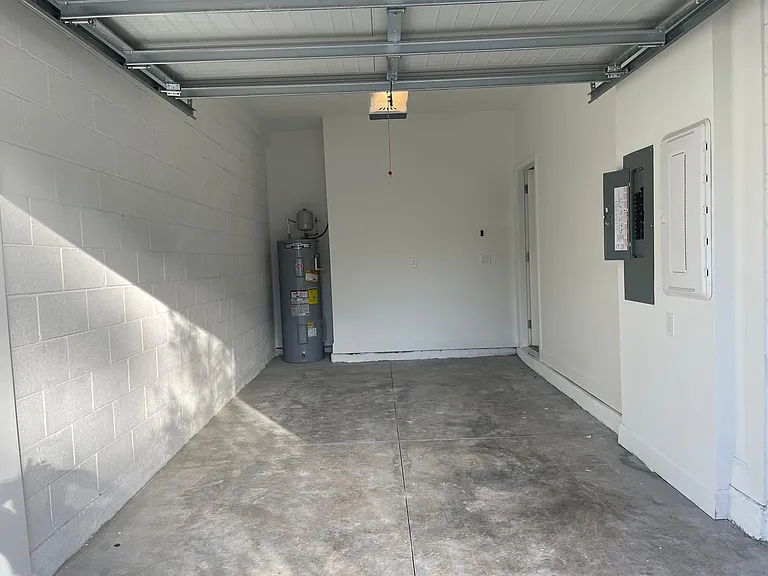 1337 Captiva Cv #8 — Photo 38