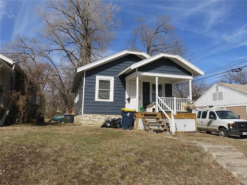 1st image of 2106 E 59th St