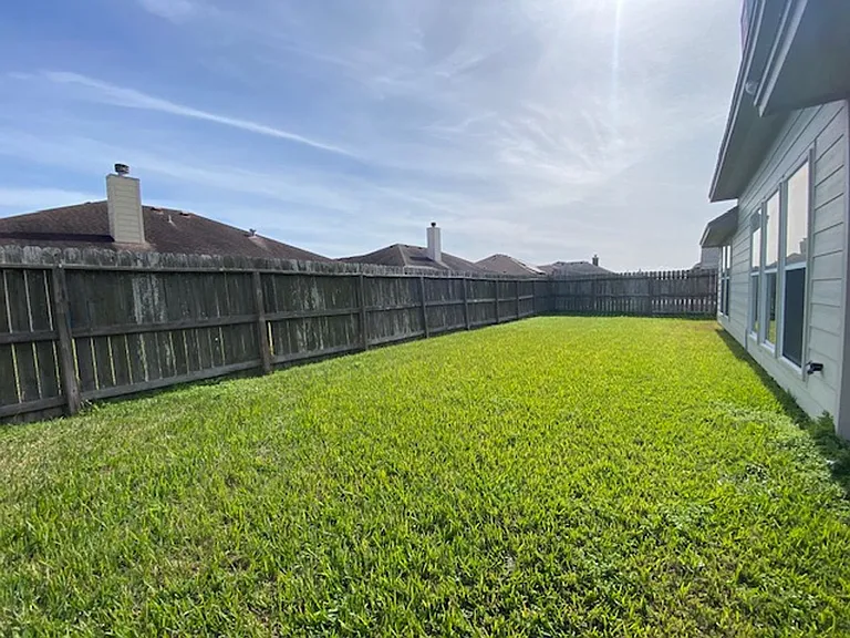 8226 Excalibur Rd — Photo 35