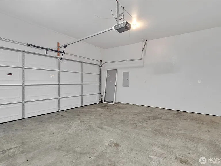 713 3rd Ave S — Photo 25
