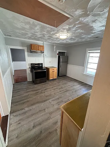 112 Pomona Ave Photo 1