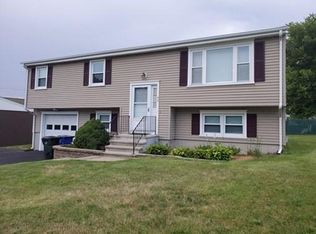 40 Flynn St, Fall River, MA 02724