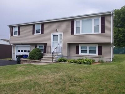 40 Flynn St, Fall River, MA, 02724