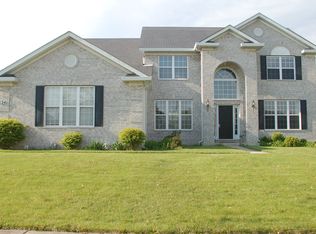 1541 Foster Cir, Algonquin, IL 60102