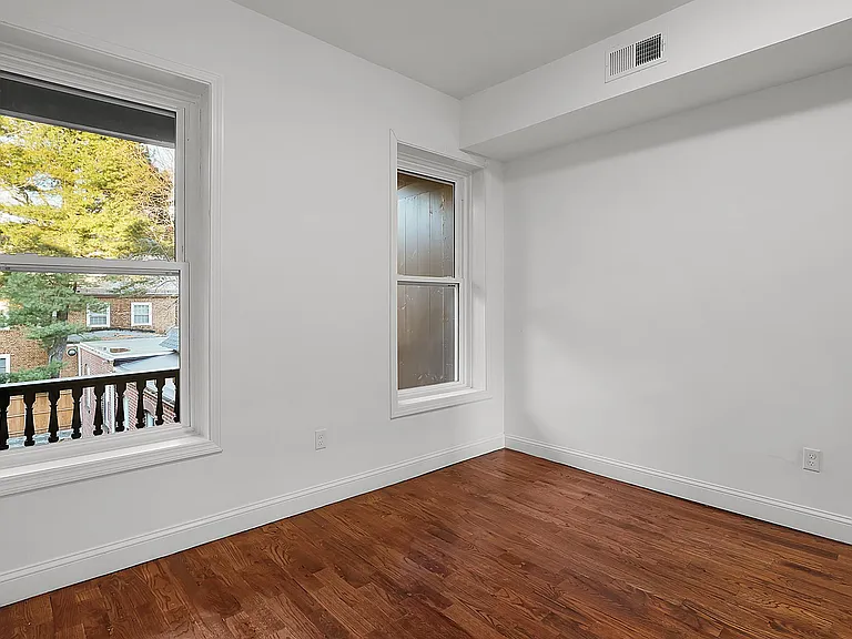 57 Trumbull St #2F — Photo 7