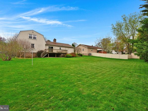 110 Pleasant View Dr, Strasburg, PA 17579