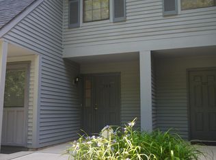 506 Woodhaven Dr, Edison, NJ