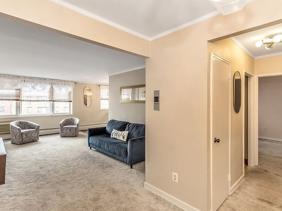 The Crescent Apartments East Rockaway, NY Zillow