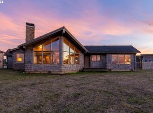 1280 Ocean Dr SW, Bandon, OR 97411