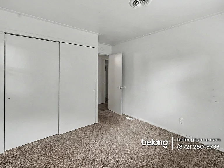36 Saint Columba Dr — Photo 6
