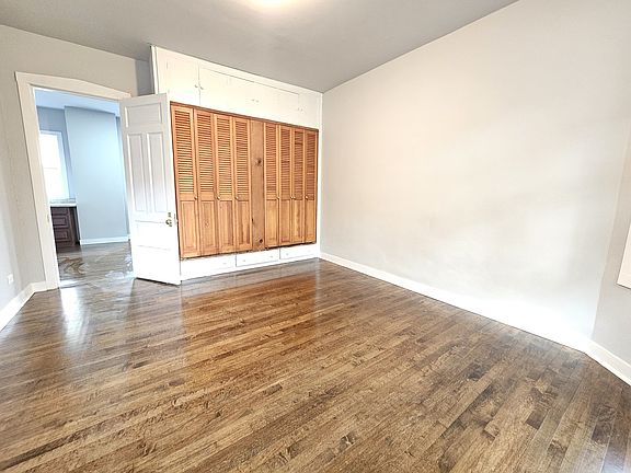 3rd image of 121 N Menard Ave