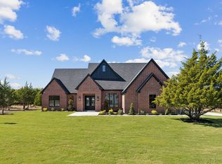 3031 Stonebriar Dr, Waxahachie, TX 75165