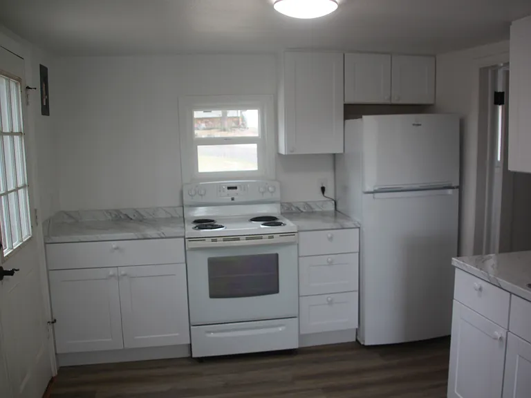 Burgess Rd — Photo 14