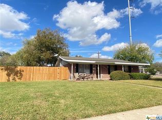 5015 Evergreen St, Victoria, TX 77904