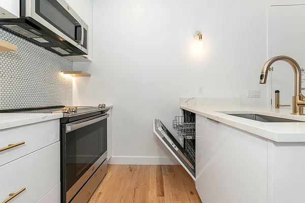 Rented by MNS | media 22