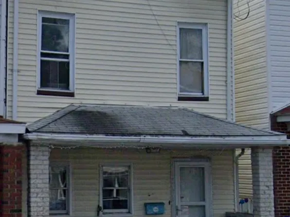 128 S 2nd St, Saint Clair, PA 17970