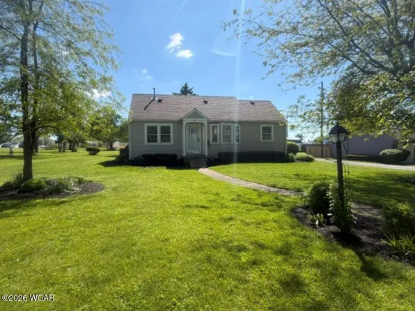 24 Broadway St, Kenton, OH 43326