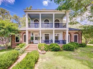 108 Heights Dr, Clinton, MS 39056