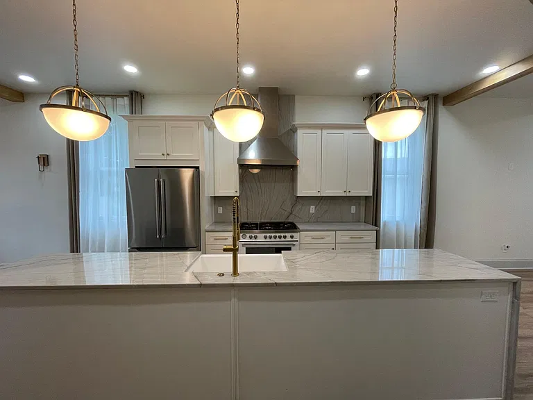 833 Birch Ave — Photo 4