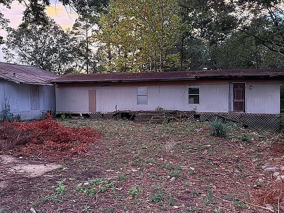 4th image of 8891 Edgemont Rd