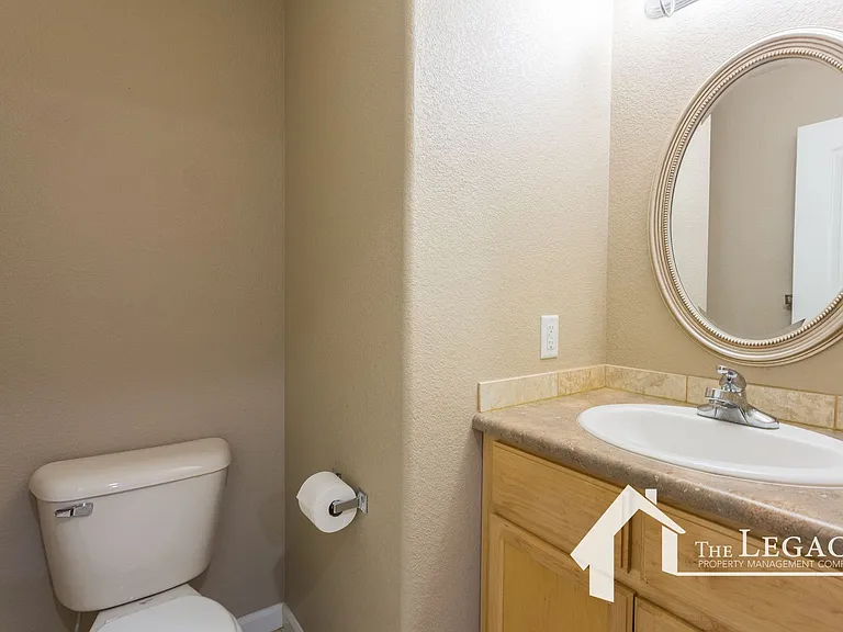3843 Sweetbrier St — Photo 4