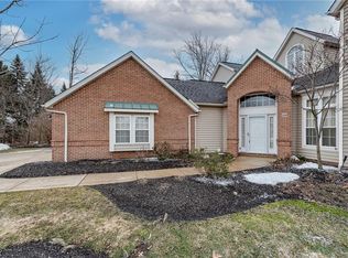 500 Hollyhock Ct, Mayfield Heights, OH