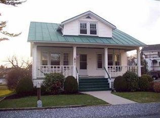 104 S Lockwillow Ave, Harrisburg, PA 17112