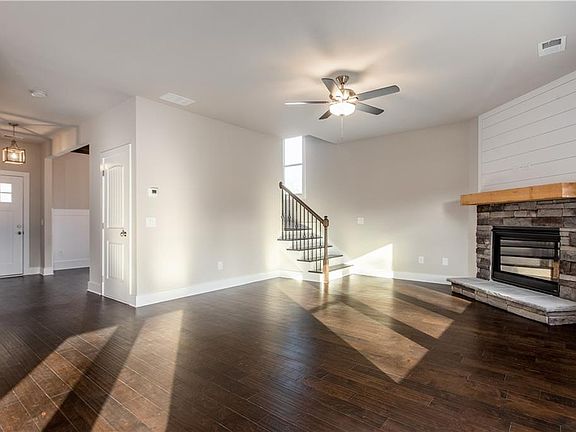 3rd image of 79 Brynbrooke Ct
