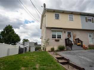 1344 Byfield St, Allentown, PA 18103
